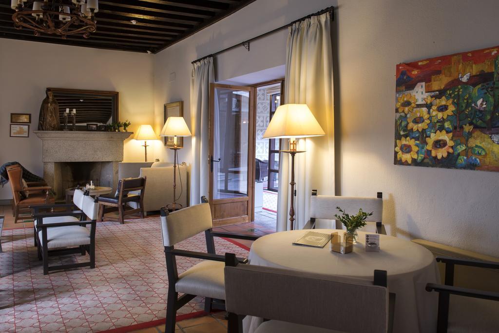 Parador De Ávila Εξωτερικό φωτογραφία
