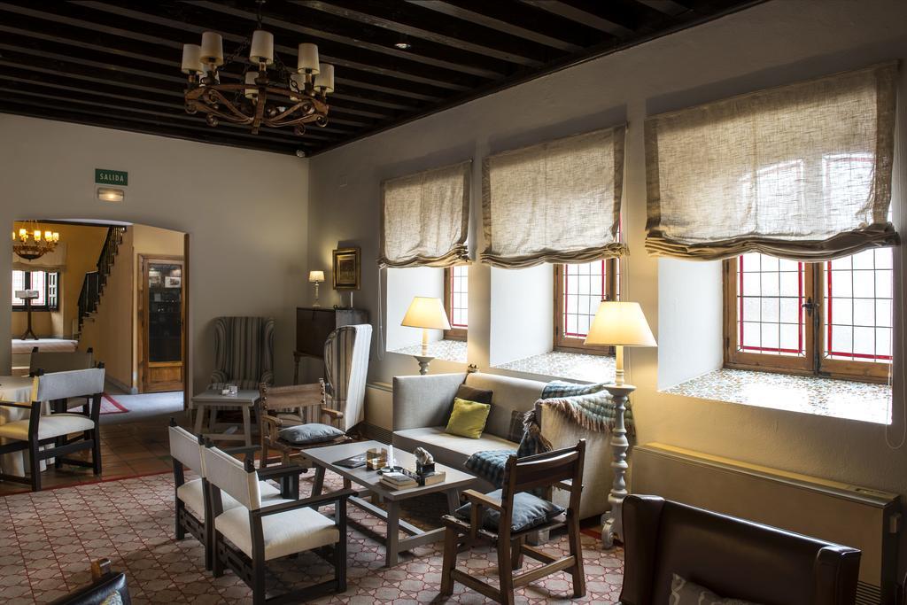 Parador De Ávila Εξωτερικό φωτογραφία