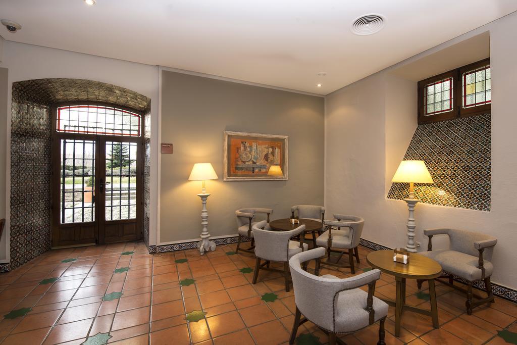 Parador De Ávila Εξωτερικό φωτογραφία