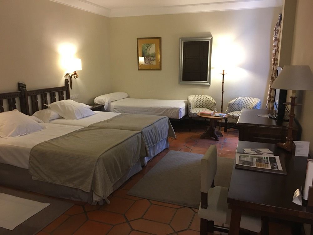 Parador De Ávila Εξωτερικό φωτογραφία