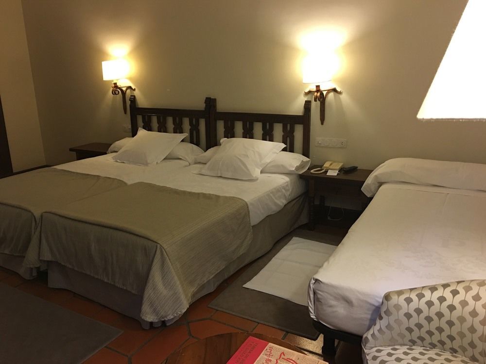Parador De Ávila Εξωτερικό φωτογραφία